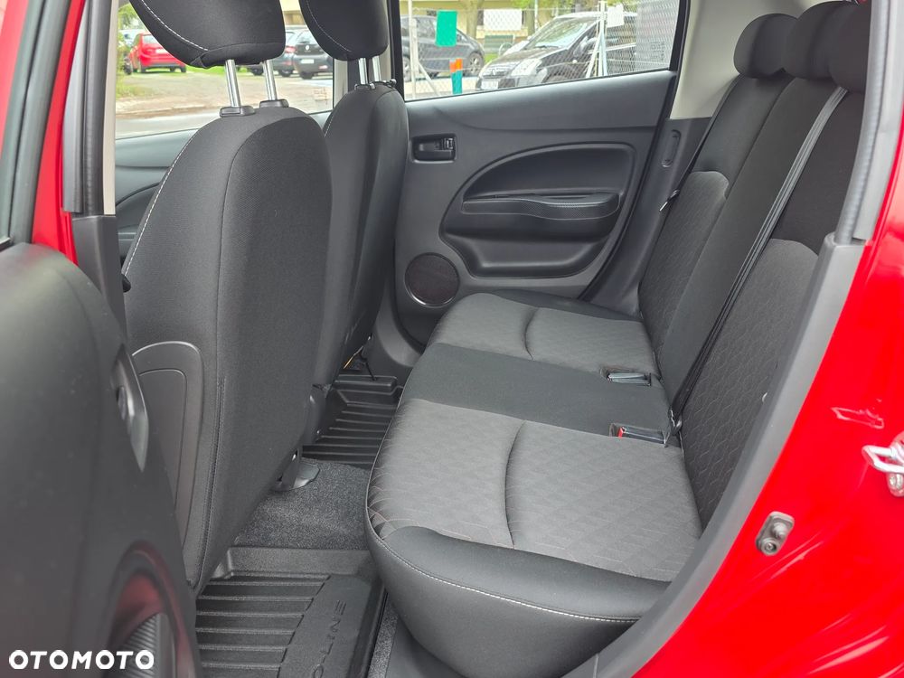 Mitsubishi Space Star 1.2 AS&G Invite - 17