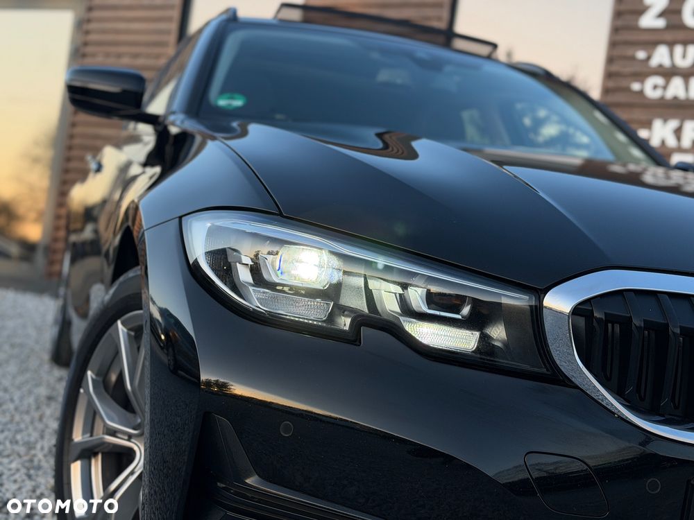BMW Seria 3 320d M Sport - 2