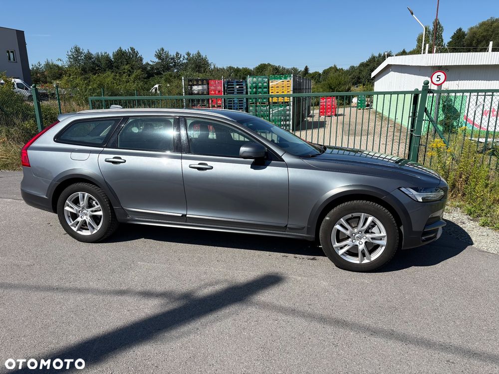 Volvo V90 D4 AWD Inscription - 4