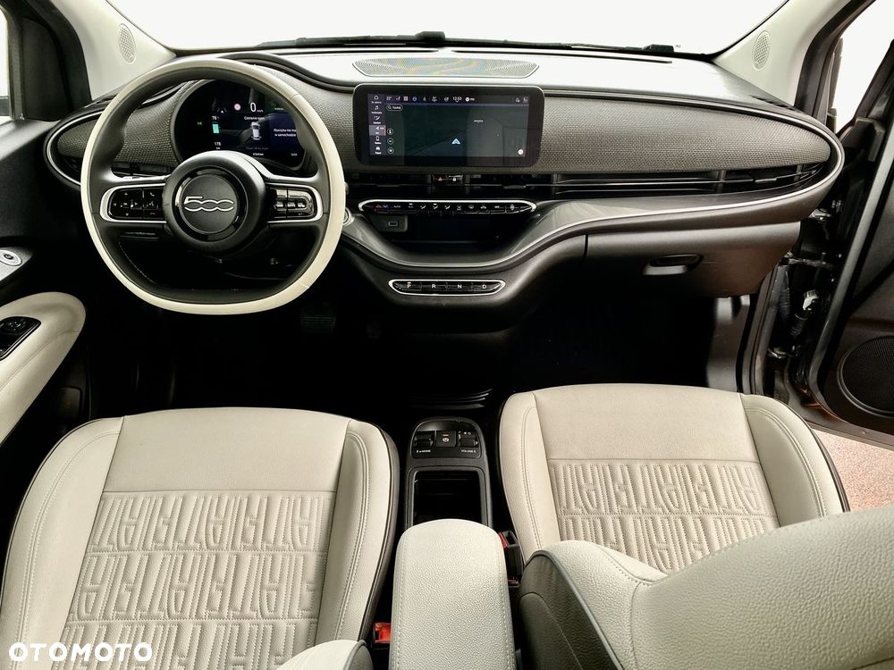 Fiat 500e - 21
