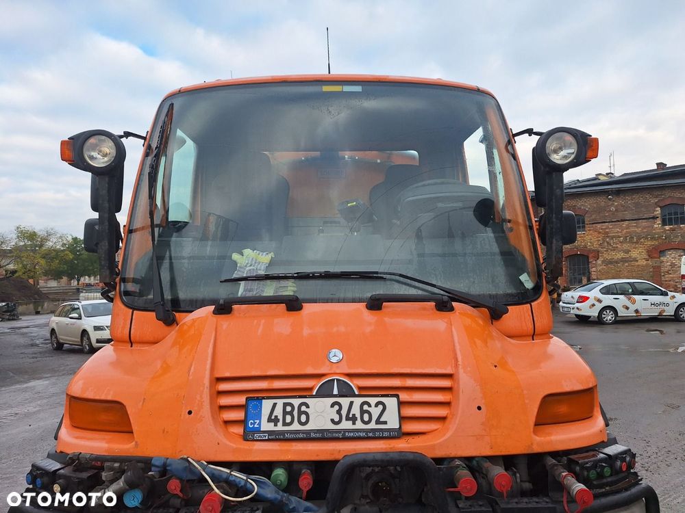 Versalift Unimog U400 4X4+ Stratos B30 24 Valn + Shmidt Kl V32 - 35
