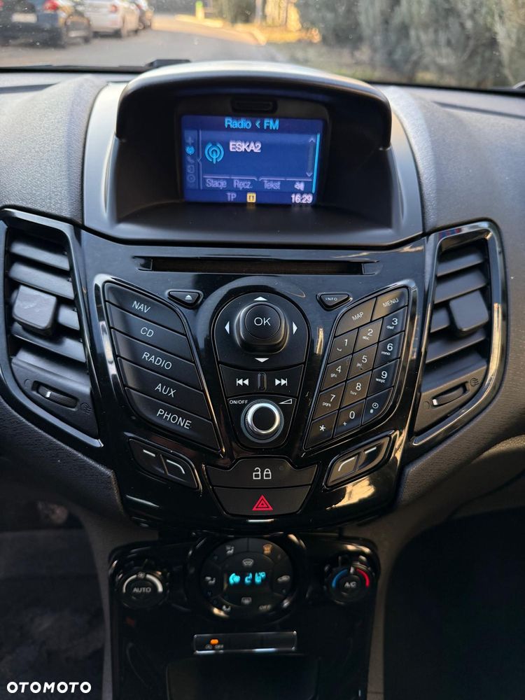 Ford Fiesta 1.6 TDCi Titanium - 36