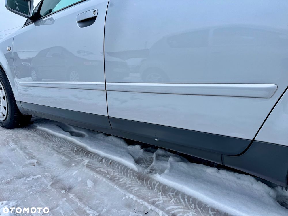 Audi A4 Limousine - 30