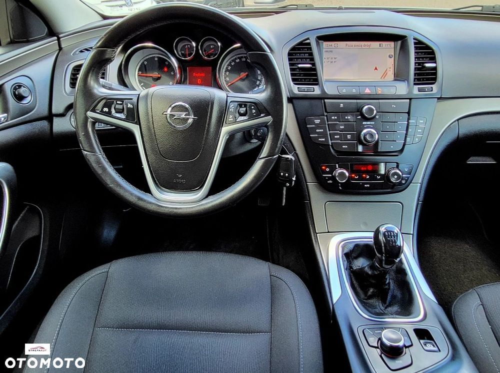 Opel Insignia - 24