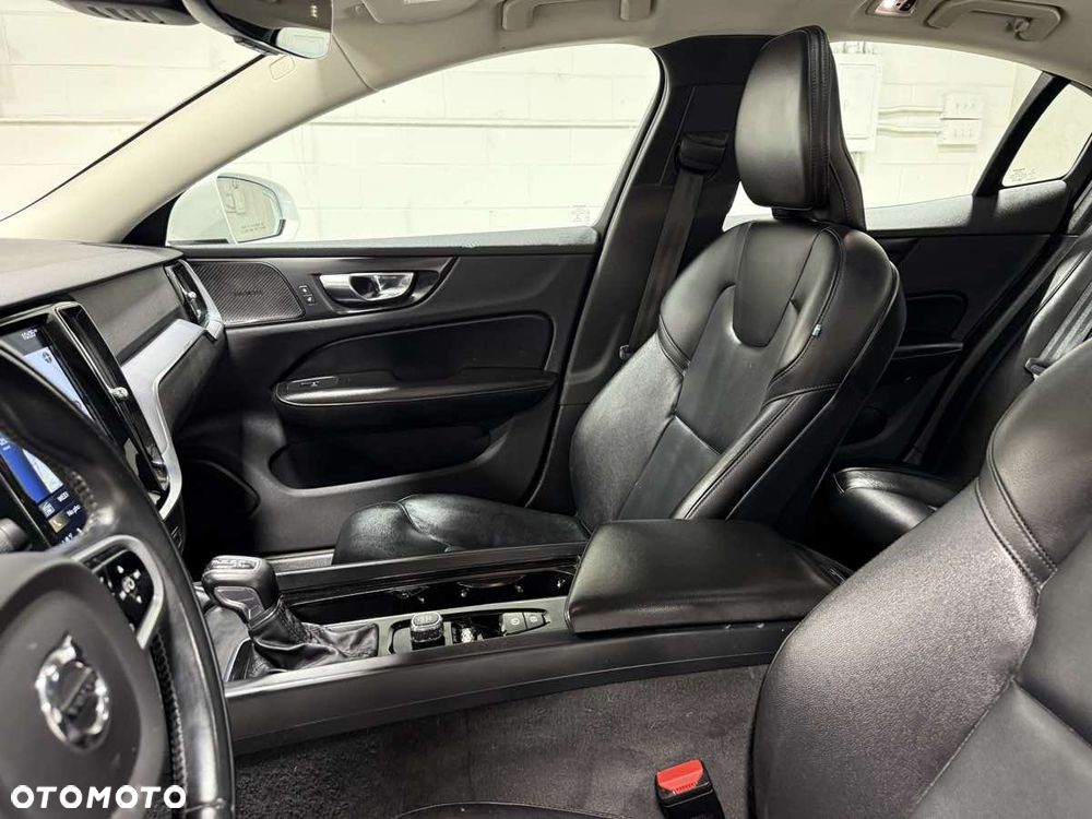 Volvo S60 T6 AWD Geartronic RDesign - 11