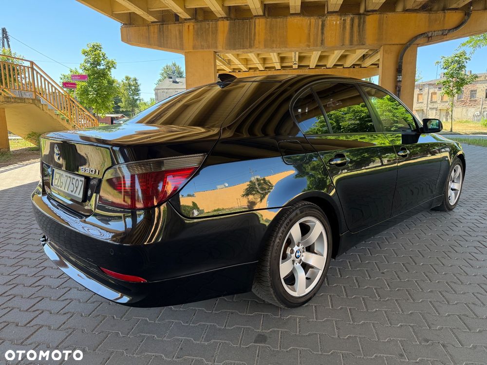 BMW Seria 5 530i - 16