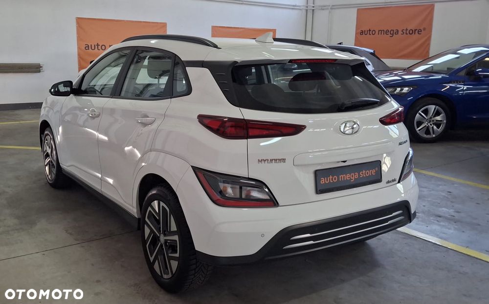 Hyundai Kona Select - 4