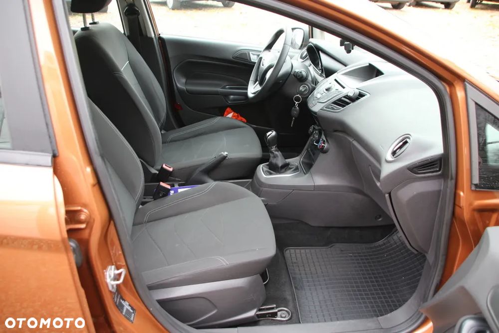 Ford Fiesta 1.25 Ambiente - 31