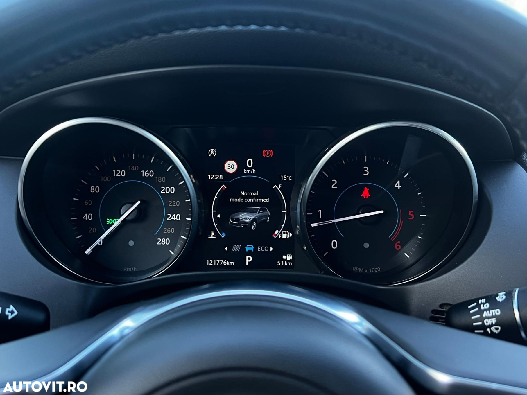Jaguar F-Pace 20d AWD R-Sport - 22
