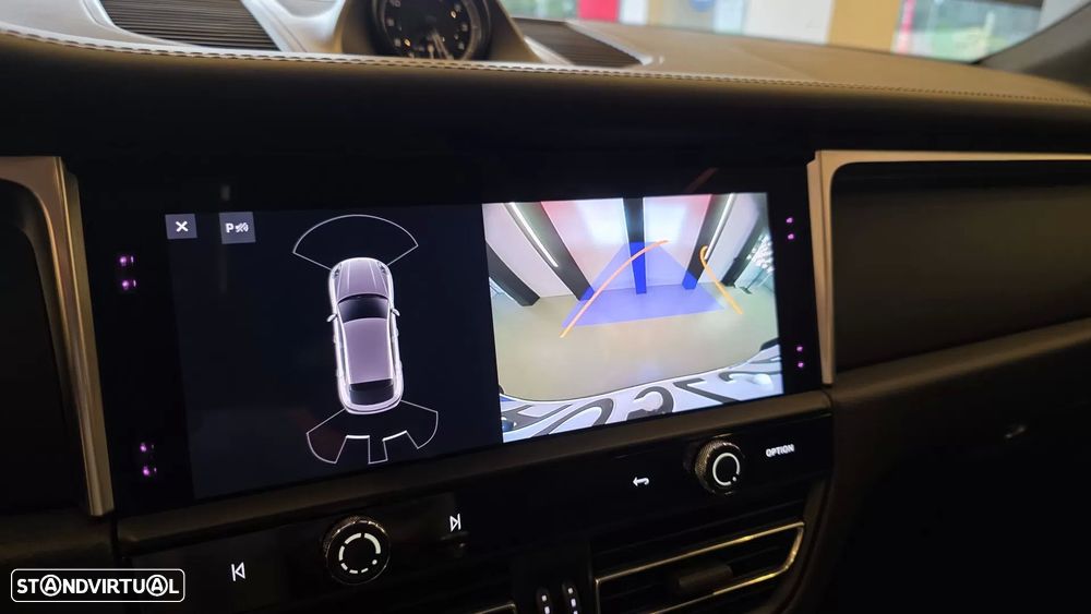 Porsche Macan T - 40