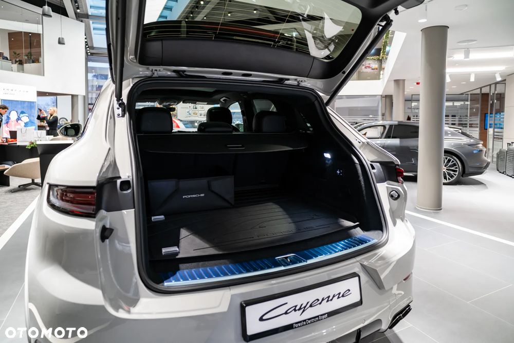 Porsche Cayenne E-Hybrid PHEV - 11