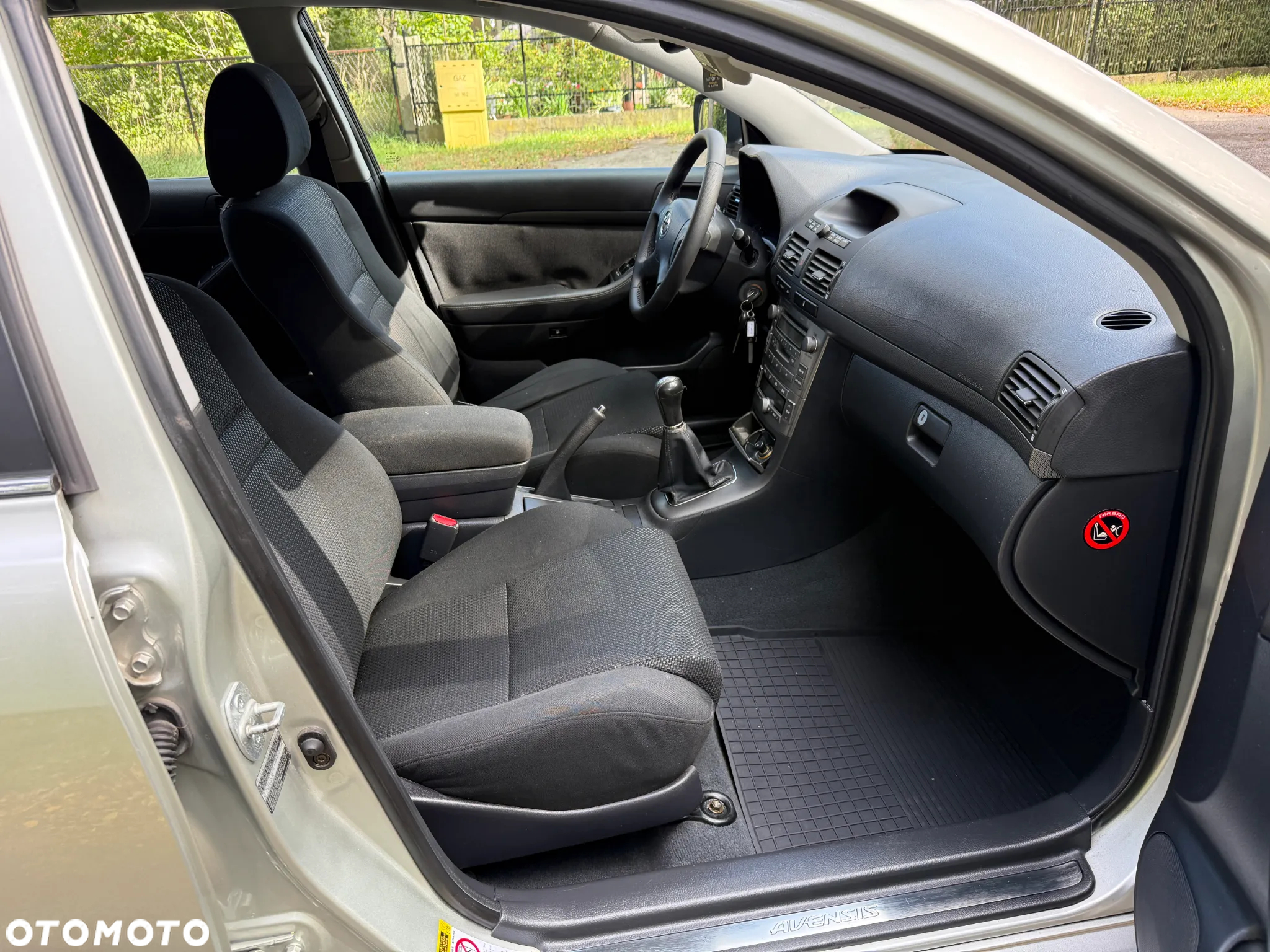 Toyota Avensis 1.8 VVT-i Sol - 23
