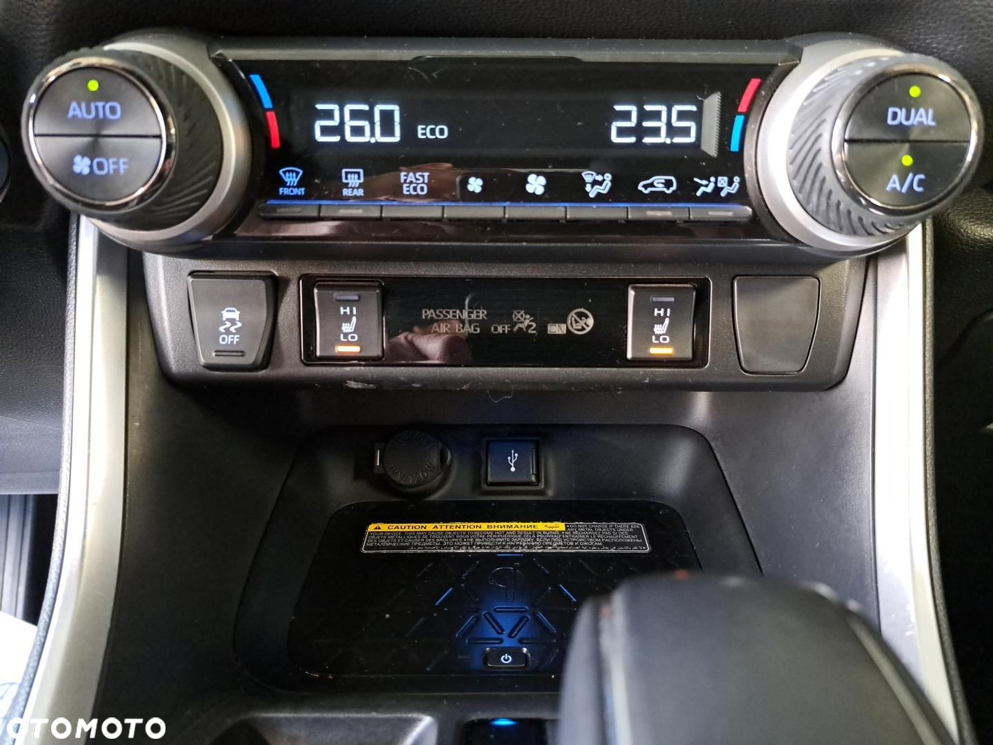 Toyota RAV4 - 25