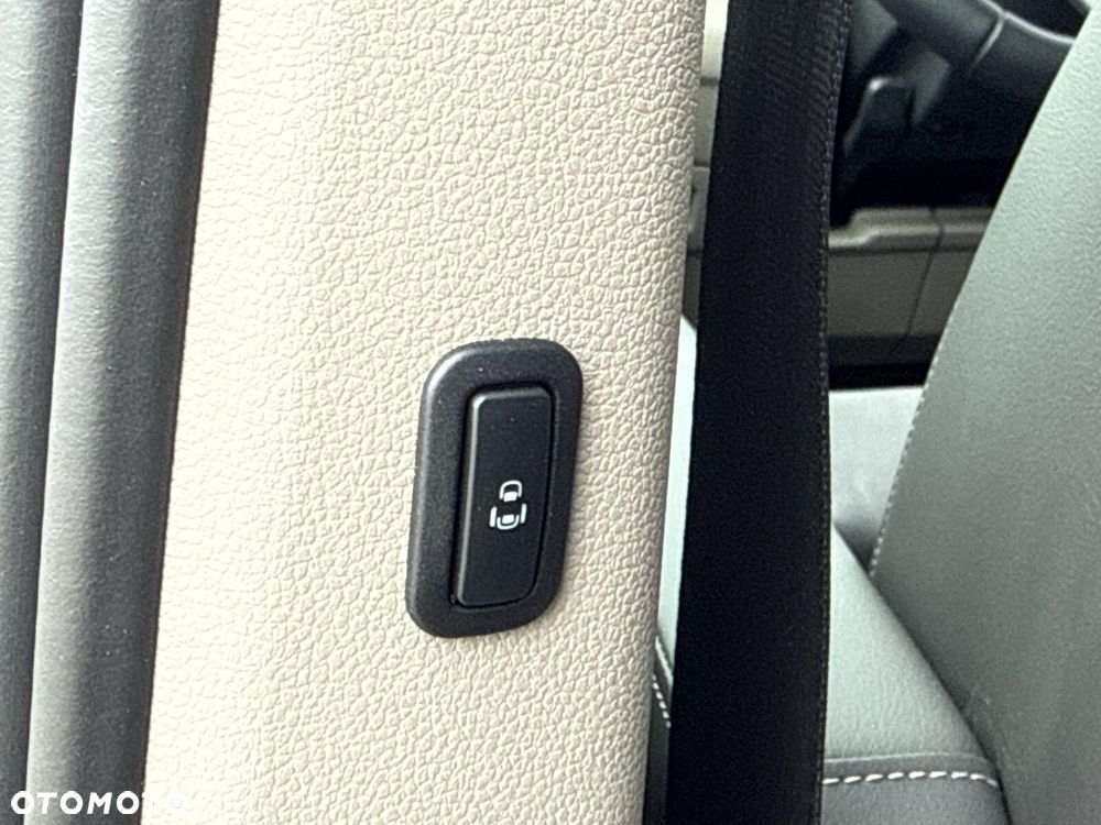 Volkswagen Multivan 2.0 TSI L2 Style DSG - 34