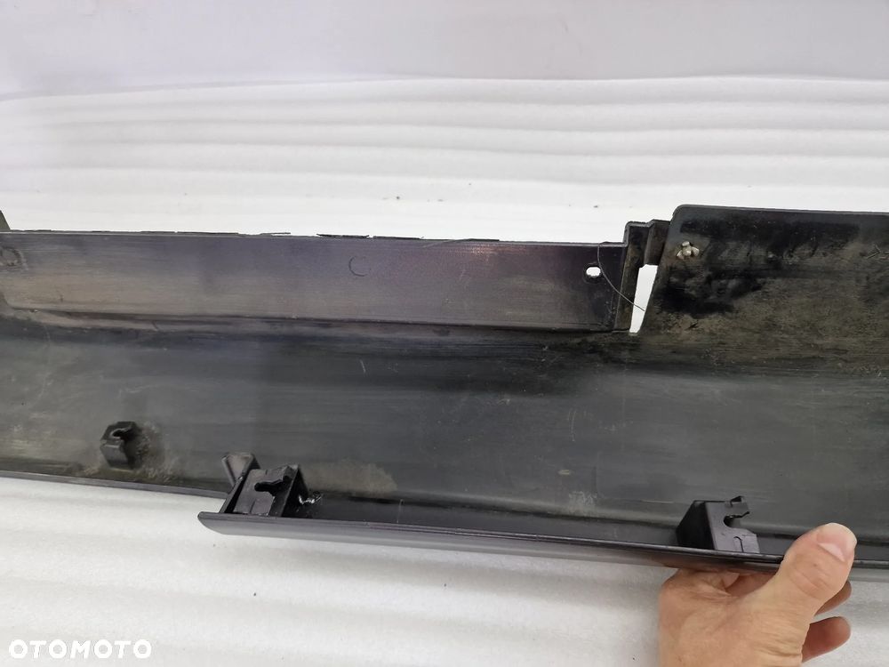 NISSAN 370Z LIFT 09- LEWA LISTWA PROGOWA / NAKŁADKA PROGU , NR 768511EA0H , NR AUKCJI PR323 - 10