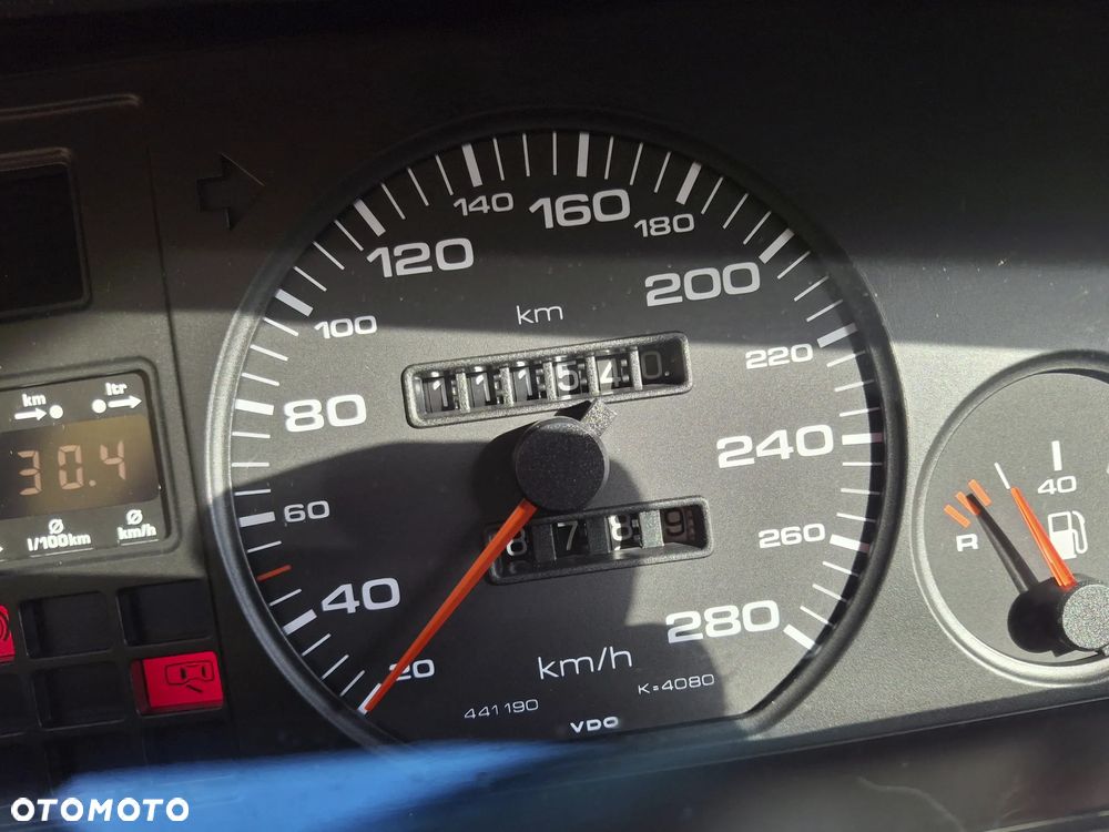 Audi V8 4.2 - 33