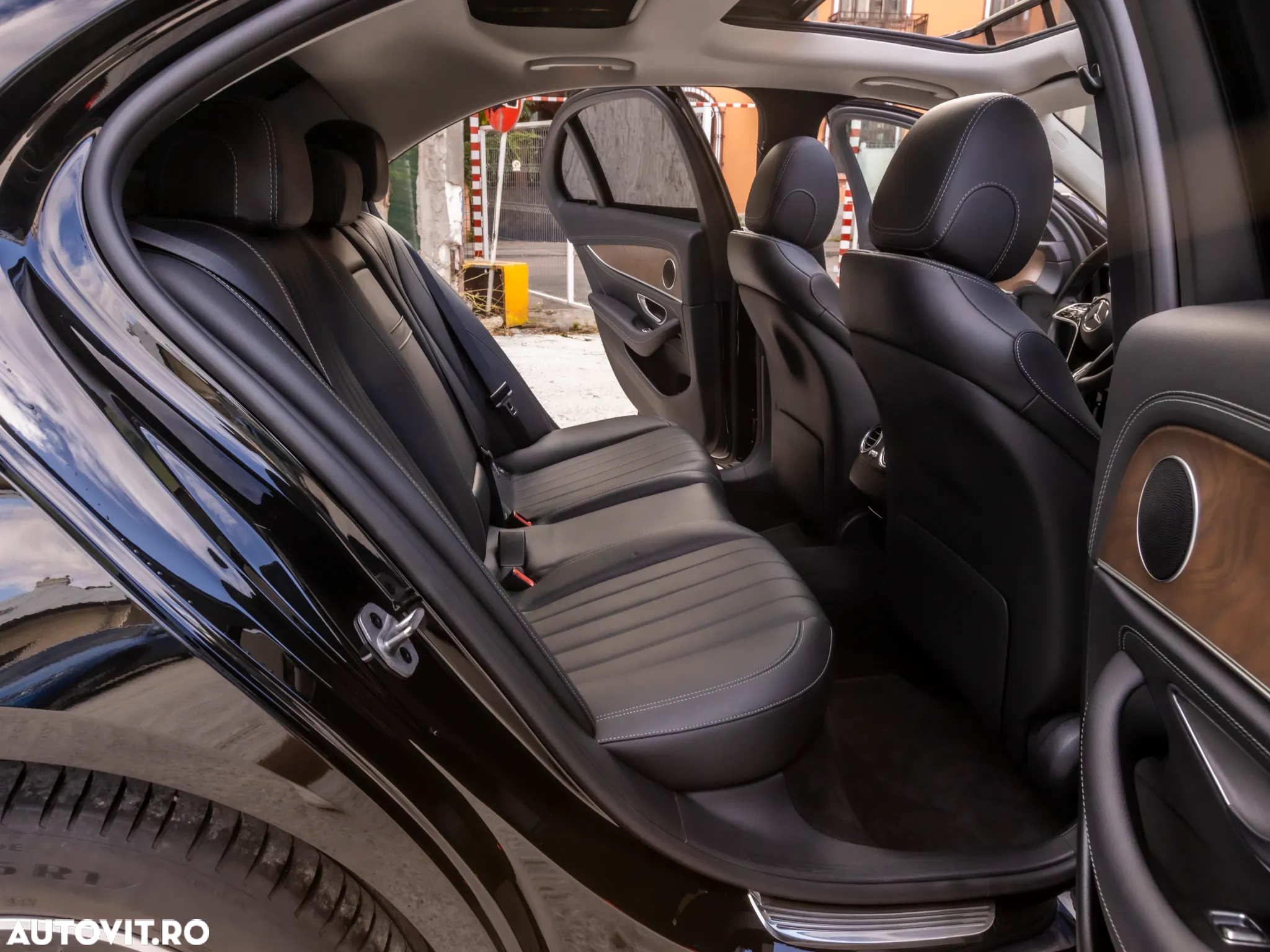 Mercedes-Benz E 200 MHEV 4MATIC Aut. - 6
