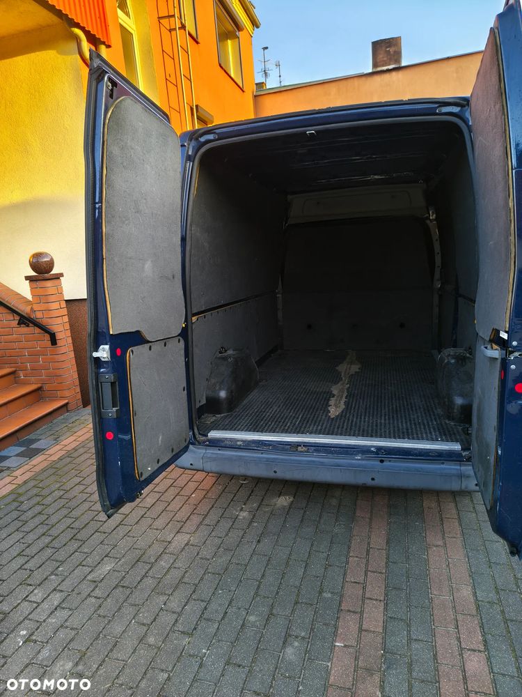 Ford Fransit - 8