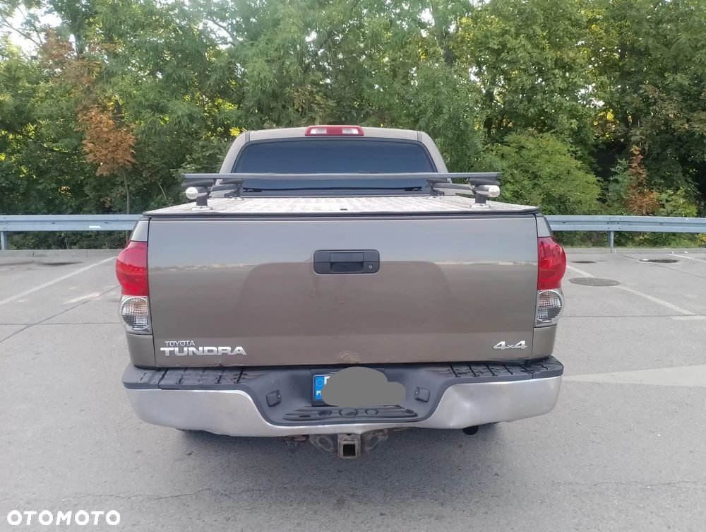 Toyota Tundra - 3