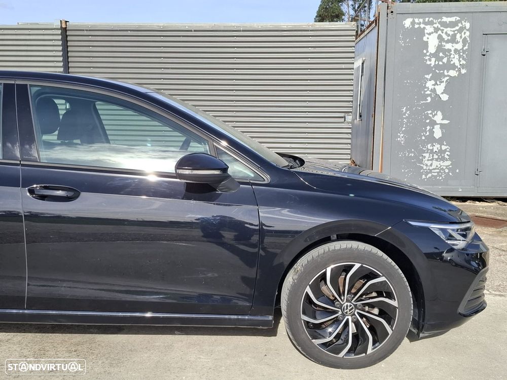 VW Golf 1.5 eTSI Life DSG - 12