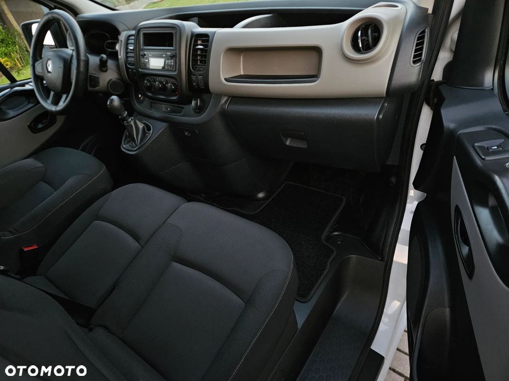 Renault Trafic - 21