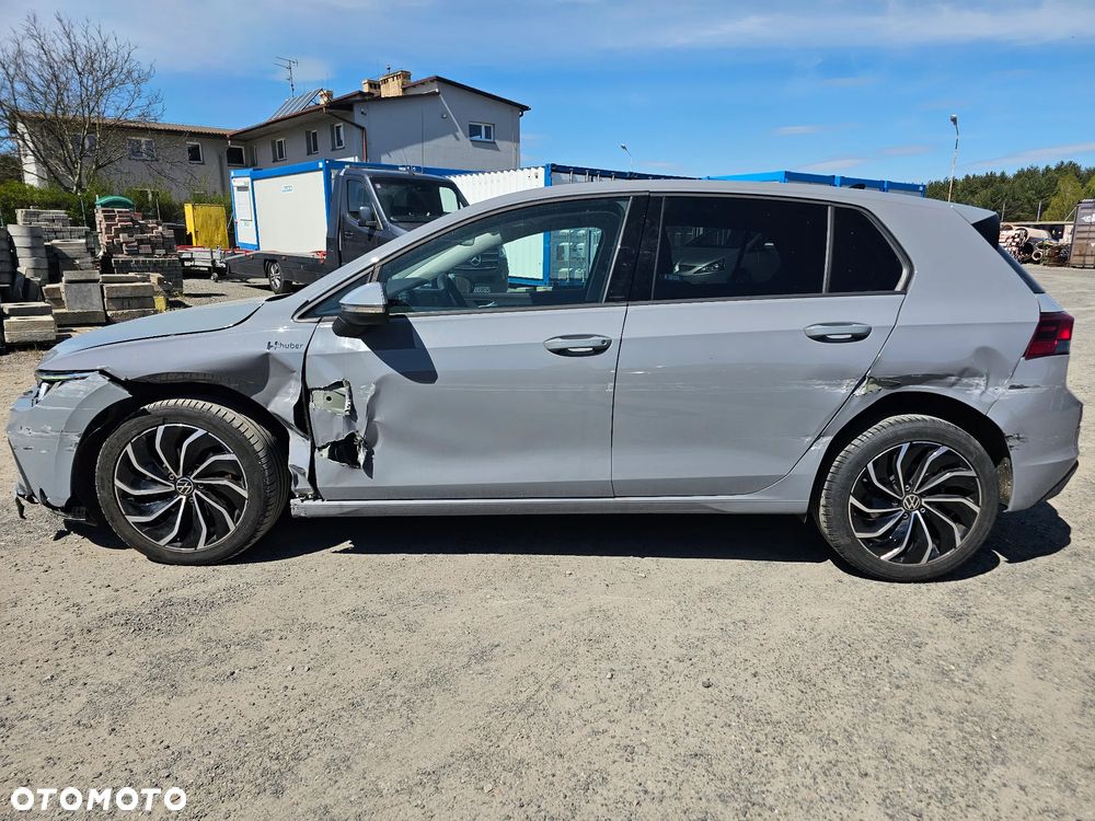 Volkswagen Golf - 4