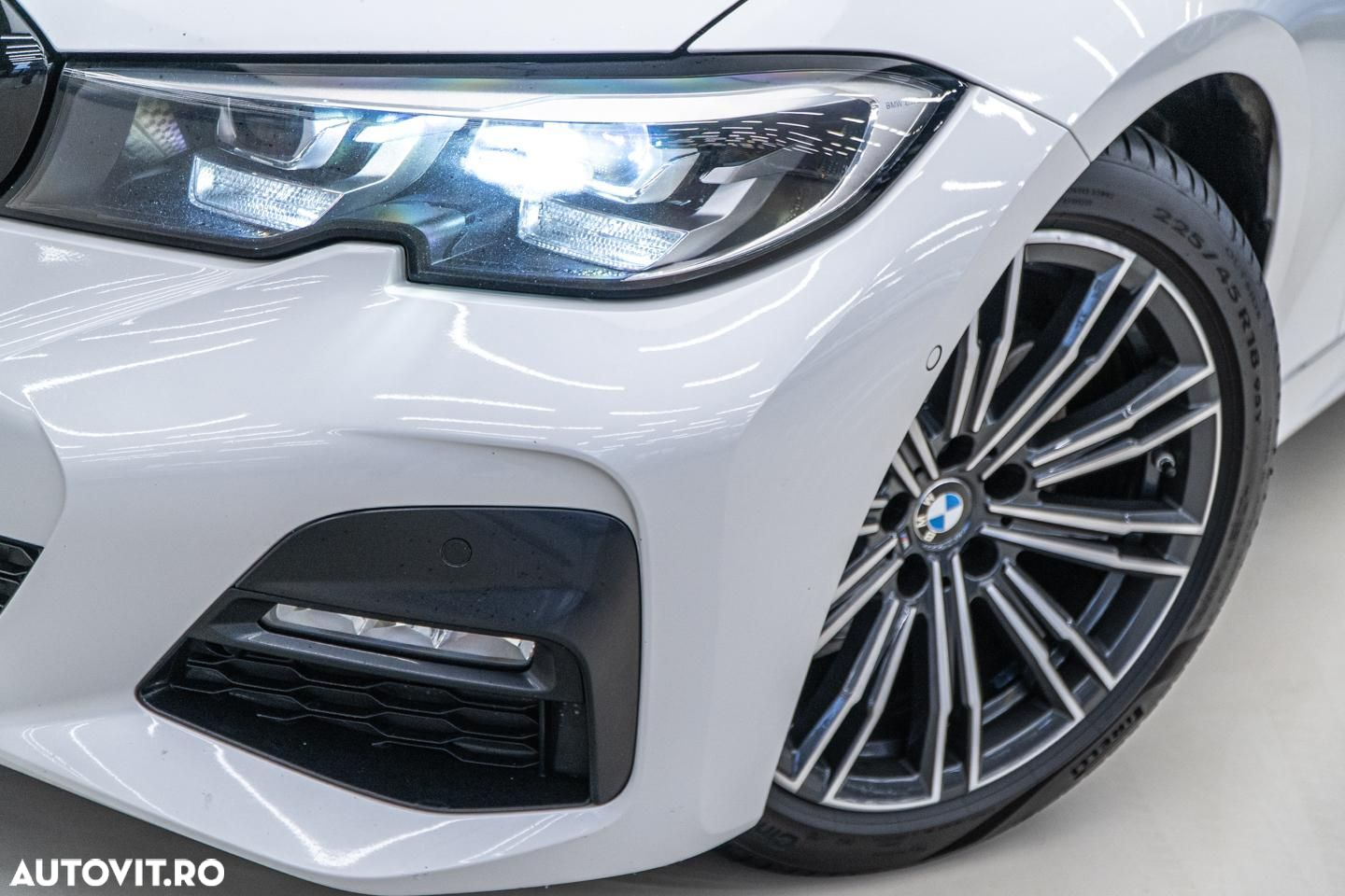 BMW Seria 3 320d xDrive AT M Sport - 34