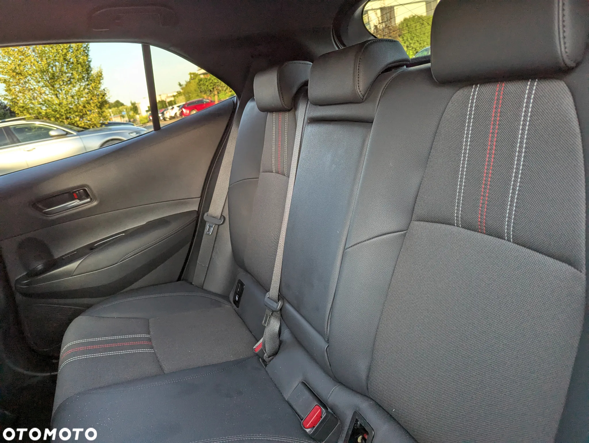 Toyota Corolla - 4