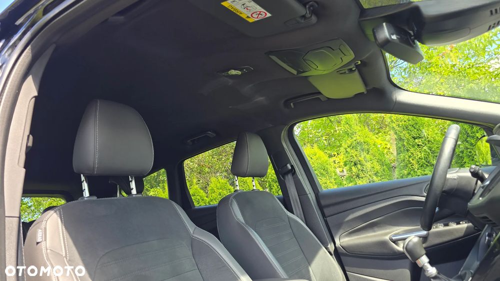 Ford Kuga 2.0 TDCi AWD ST-Line - 36