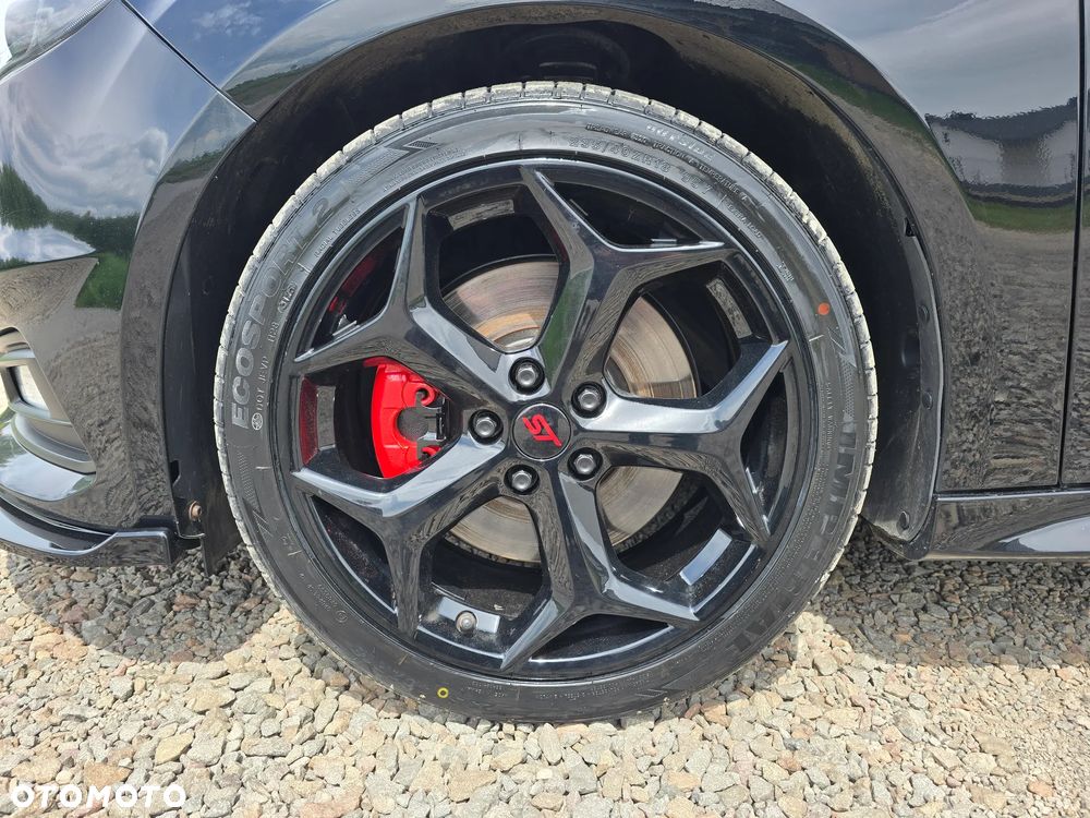 Ford Focus - 31