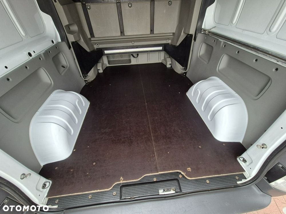 Renault Trafic - 31