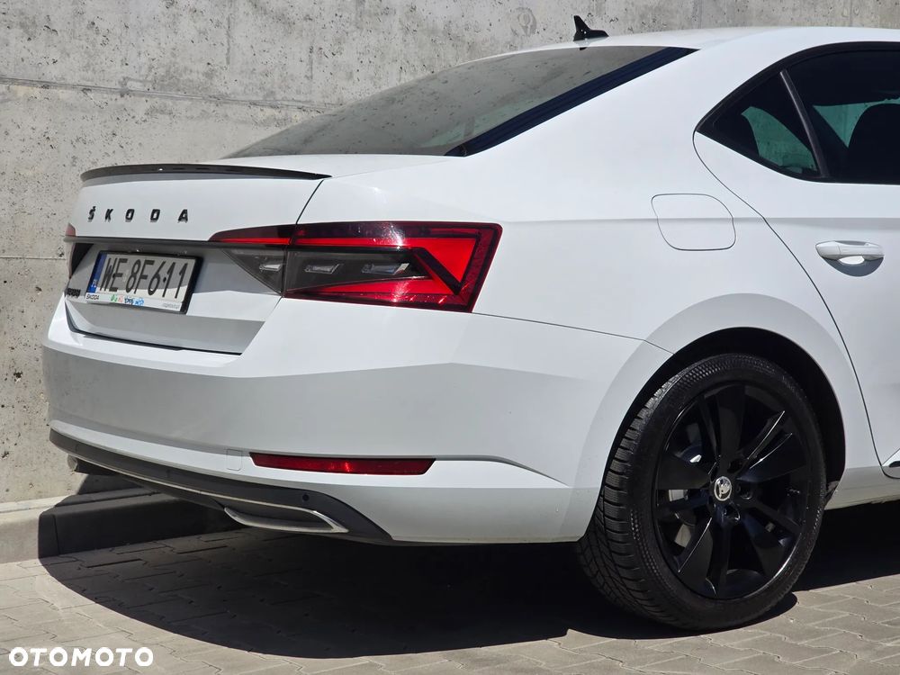 Skoda Superb 2.0 TDI SCR Sportline DSG - 11