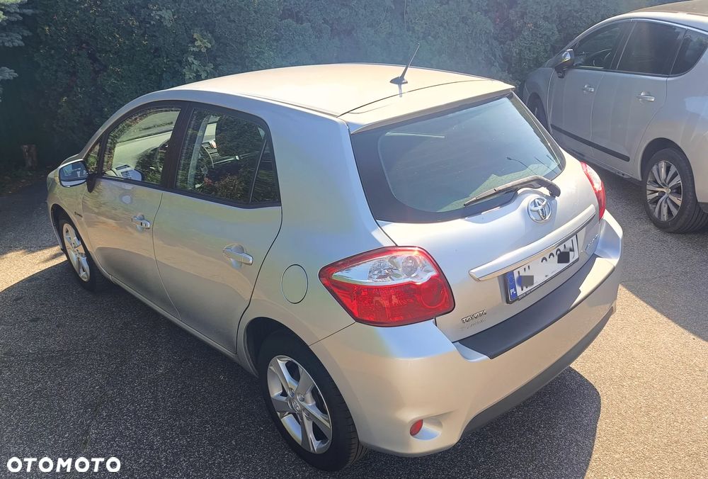 Toyota Auris 1.6 MultiMode Executive - 4