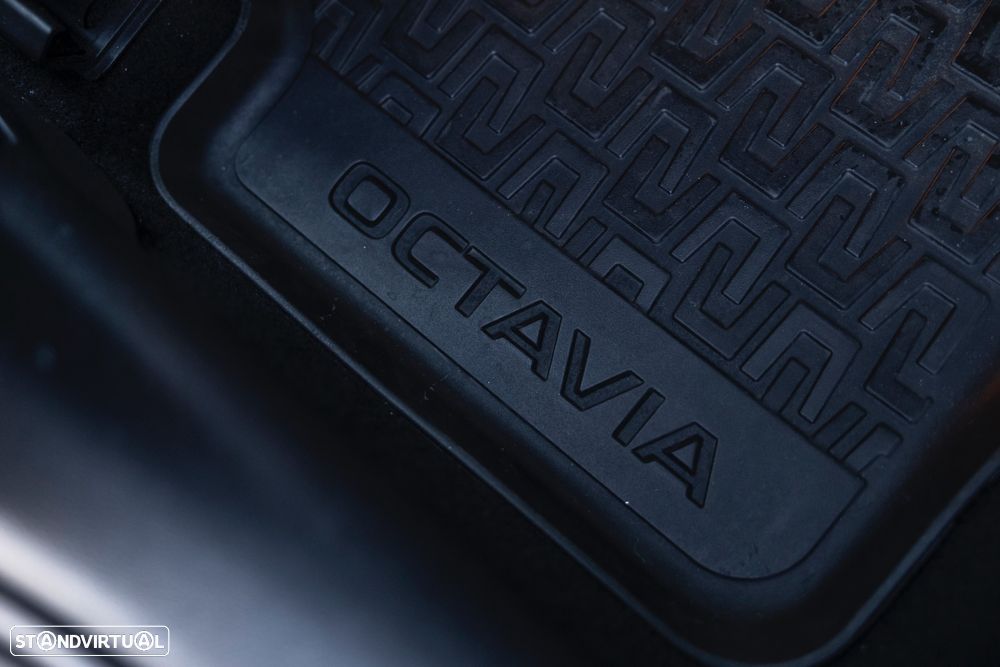 Skoda Octavia Break 1.6 TDi Elegance - 23