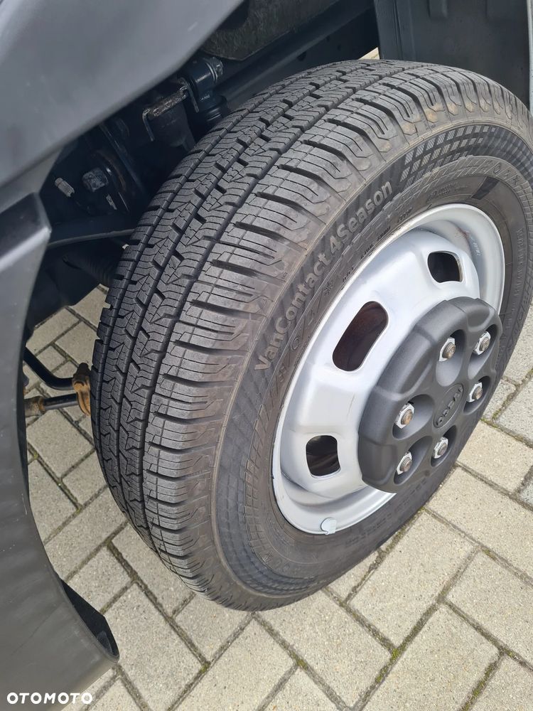 Iveco DAILY - 17