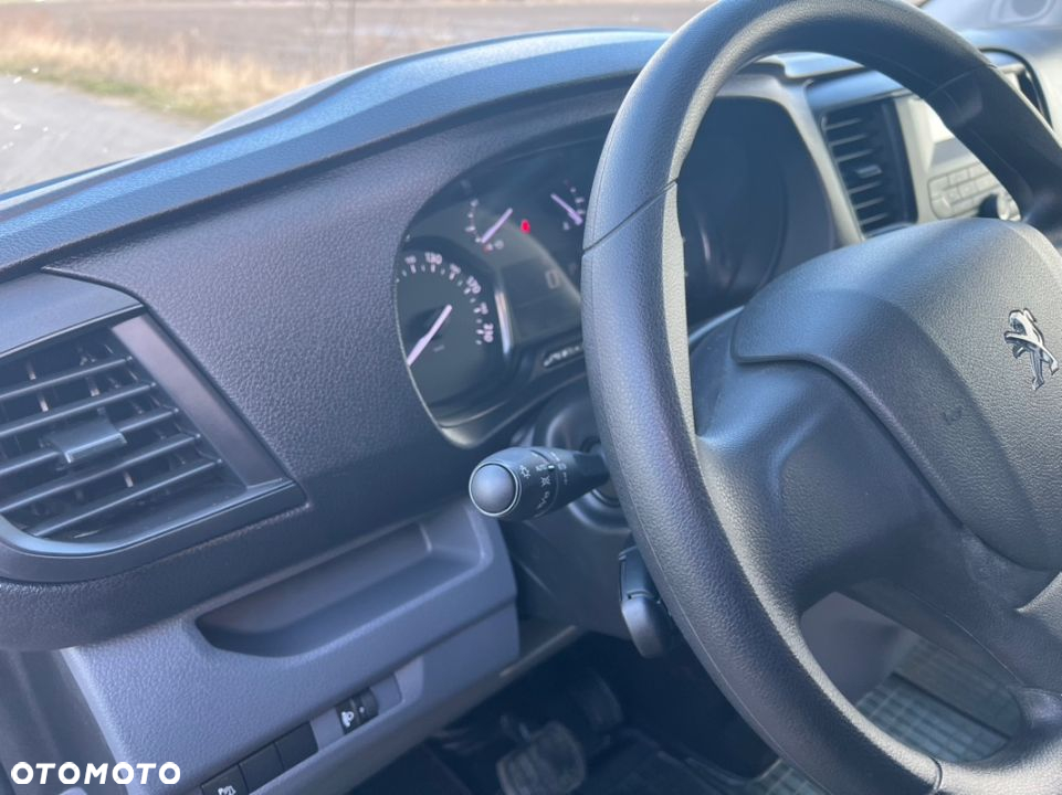 Peugeot expert - 17