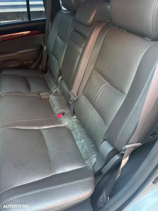 Toyota Land Cruiser 3.0 TD-4D Aut VIP - 6
