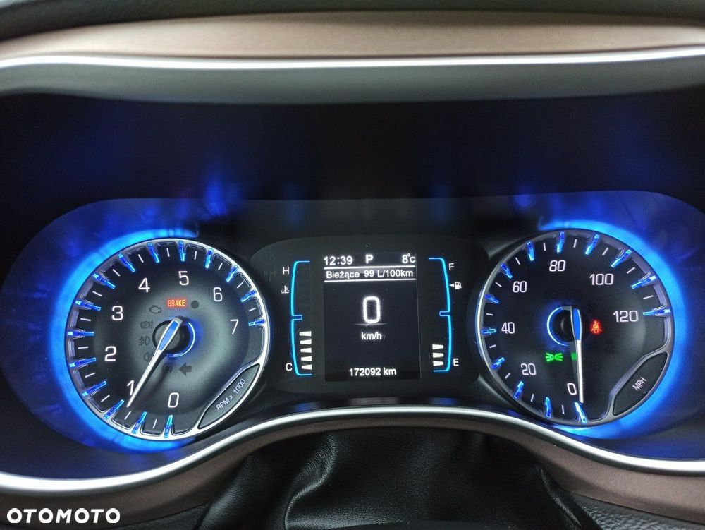 Chrysler Pacifica - 21