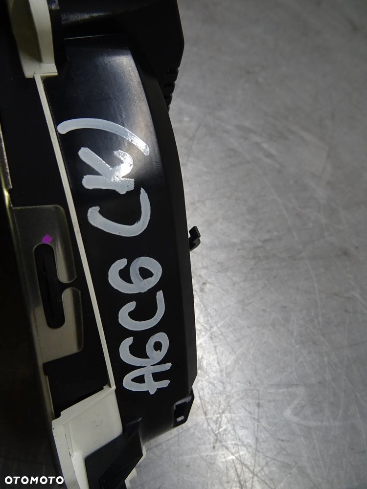 AUDI A6 C6 KOMBI 04-07 2.0T LICZNIK ZEGARY 4F0920901F - 2