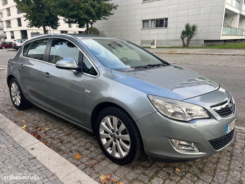 Opel Astra 1.7 CDTi Cosmo - 3