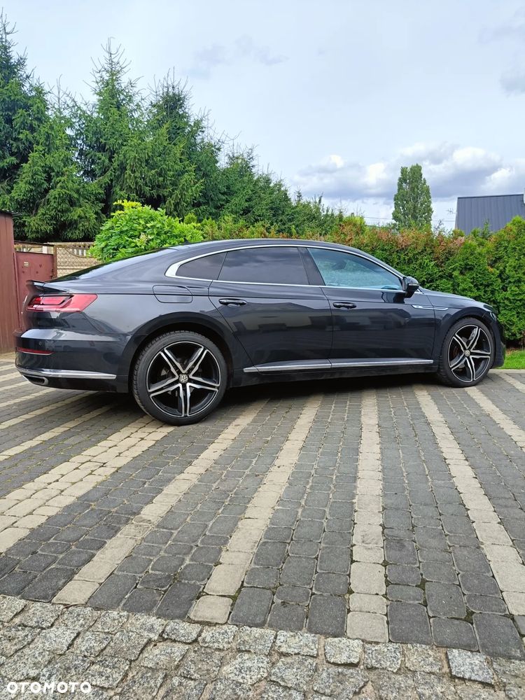 Volkswagen Arteon 2.0 TDI SCR DSG R-Line - 13