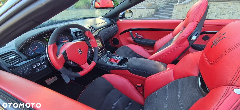 Maserati GranCabrio - 16