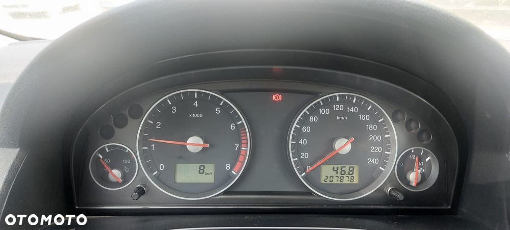 Ford Mondeo 2.0 Trend - 10