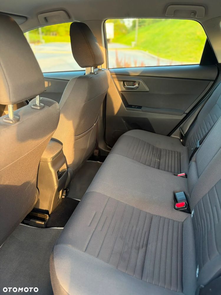 Toyota Auris Hybrid 135 Prestige - 9