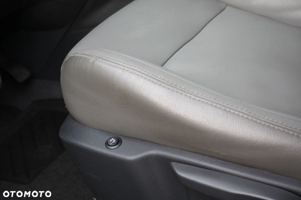 Peugeot 5008 155 THP Automatik Allure - 18