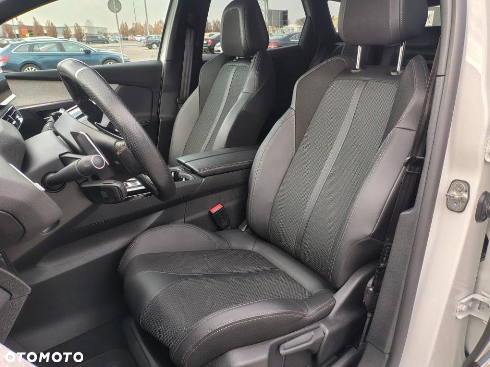 Peugeot 3008 - 16