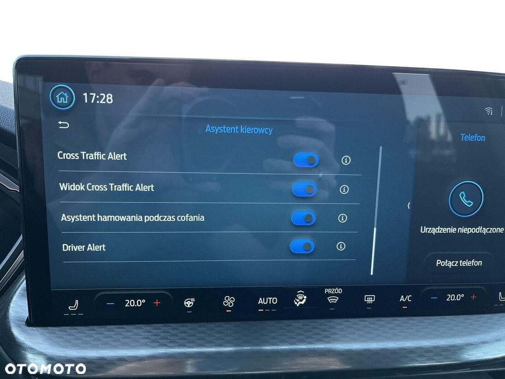 Ford Kuga - 31