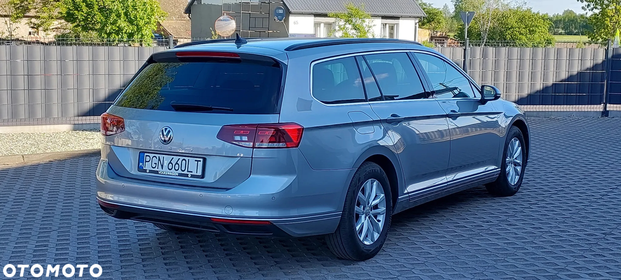 Volkswagen Passat - 22