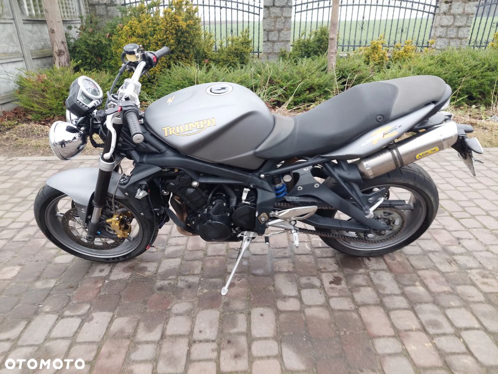 Triumph Street Triple - 2