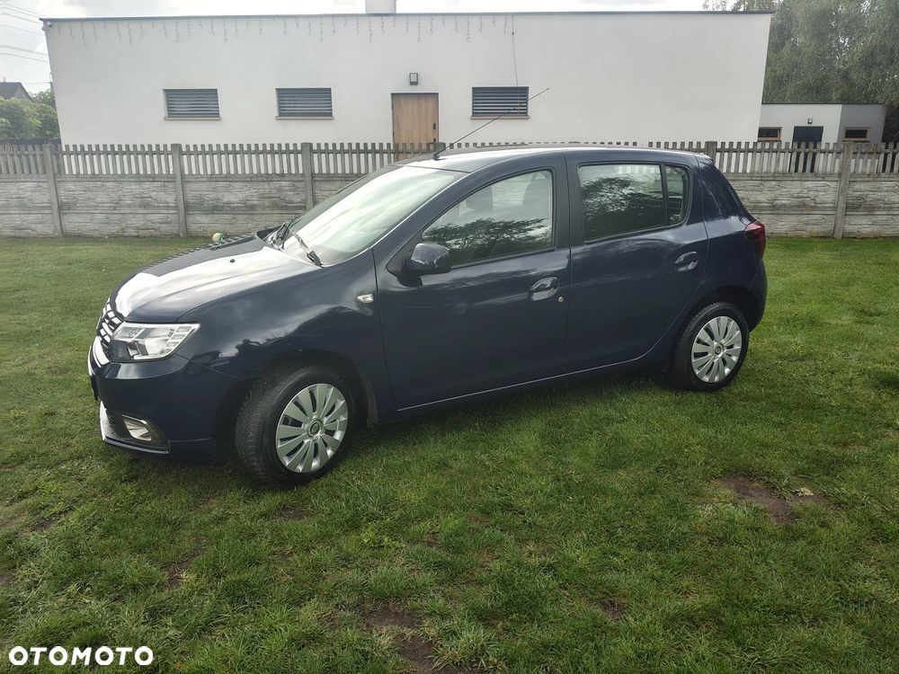 Dacia Sandero SCe 75 Essential - 2